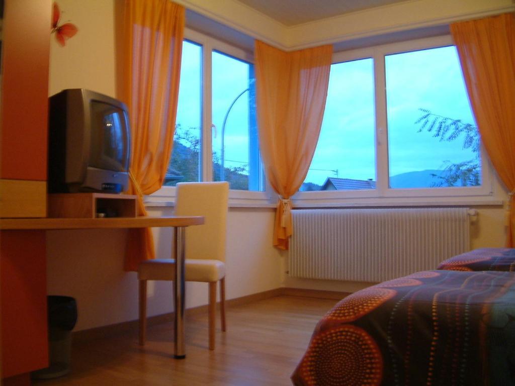 La Maison Bleue Dieffenbach-au-Val Ruang foto