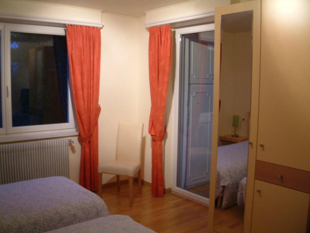 La Maison Bleue Dieffenbach-au-Val Ruang foto